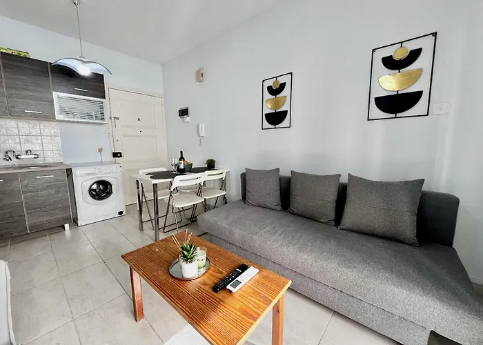 Mckenzie Mile Lägenhet Larnaca