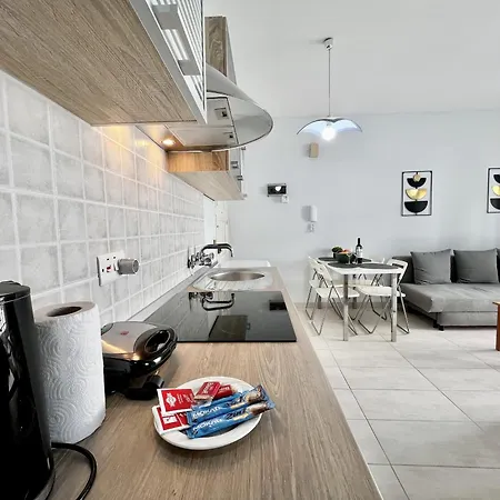 Mckenzie Mile Apartament *